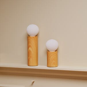 Deco bordlampe E27 metall med trelignende fot, Northlight