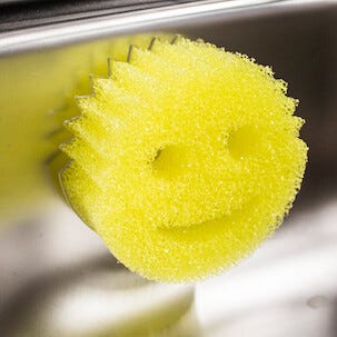Daddy Caddy Pidike Scrub Daddy- ja Scrub Mummy -puhdistussienelle