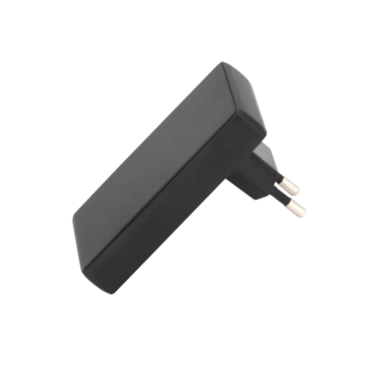 Väggladdare USB-C USB-A vinklad, 45 W