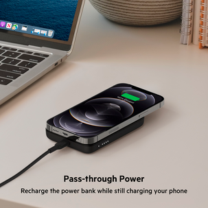 MagSafe laddare Belkin Boost Charge Powerbank 2.5K