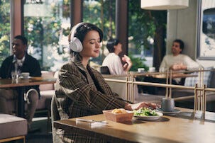 Sony WH-CH720N trådløse over ear-hodetelefoner med støyredusering
