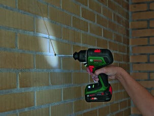 Bosch AdvancedDrill 18V-80 skruvdragare med QuickSnap
