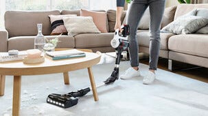 Bosch Unlimited 7 sladdlös skaftdammsugare BBS711W