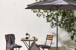 Aurinkovarjo halkaisija 2,4 metriä