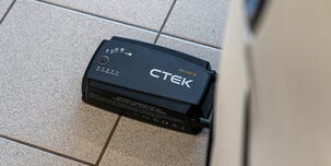 CTEK NXT 15 batteriladdare 12 V