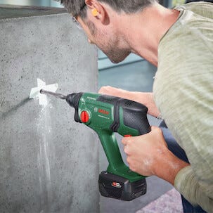 Bosch Universal Hammer 18 V, borrhammare 