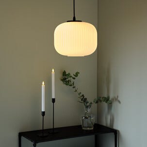 Northlight Ester taklampe glass, 25 cm, hvit