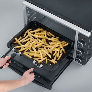 Severin TO 2058 Miniuuni, jossa pizzakivi, 42 l, 1800 W