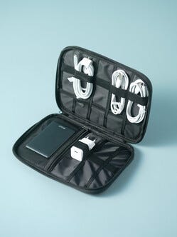 Förvaringsväska för kablar och powerbank, M