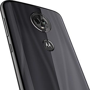 Mobiltelefon Moto E5 Plus Dual SIM
