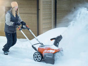 Husqvarna ST 253i batteridriven snöslunga 36 V