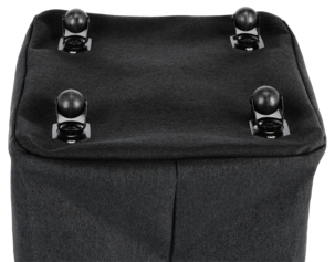 Pyykkikori pyörillä, musta