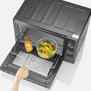 Severin TO 2076 miniugn med pizzasten, 46 l