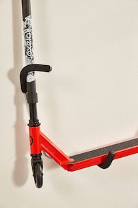 Väggfäste sparkcykel, Mottez