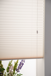 PLISSÉGARDIN HVIT 80CM