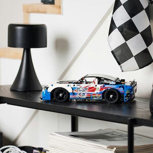LEGO Technic Nascar Next Gen Chevrolet Camaro ZL1 42153, yli 9-vuotiaille