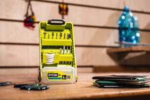 Ryobi RAR100K-16 kit för snideri/gravyr, 16 delar