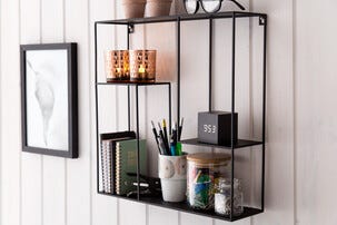 Seinähylly metalli 