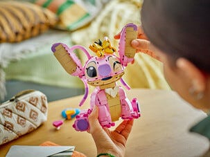 LEGO Disney Angel Lilo & Stitch 43257, 9+