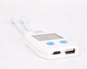 UNI-T UT658DUAL USB-testare med datalagring