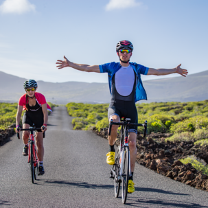 Livall BH62 Neo Sport Smart cykelhjälm svart / vit