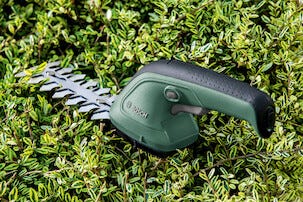 Bosch EasyShear 3,6 V, multitrimmer