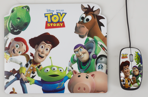 Optinen hiiri ja hiirimatto