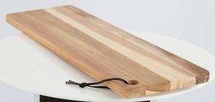 Serveringsbricka/skärbräda i akacia