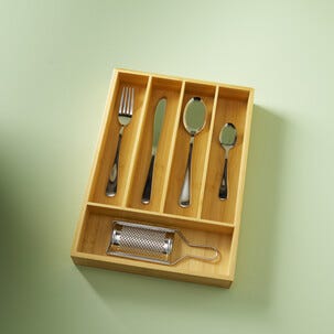 Bestikkskuff i bambus 25,5 x 36 x 5,5 cm.