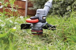 B&D STC1820CM 18 V City Mower gresstrimmer 