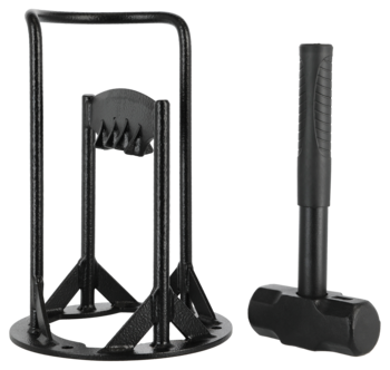 Manuell vedklyv med slägga