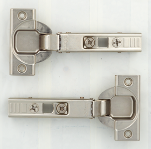 Skåpgångjärn Blum