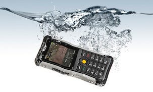 Vattentät mobiltelefon CAT B100