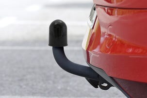 Kulskydd för dragkrok, svart