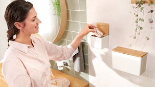 Tesa Baboo självhäftande hylla med lock i bambu, vit