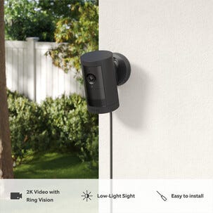 Ring Plus Plug-In overvåkningskamera utendørs 2K