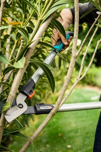 Gardena Comfort 650BT teleskopisk grensaks med sideskjær 