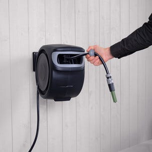 Automaattinen letkukela seinään, kääntyvä, 25 metriä