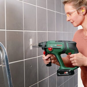 Bosch Universal Hammer 18 V, borrhammare 