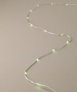 Valoketju RGB LED kaukosäätimellä 15 m