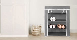 Skohylle i tekstil, flere hylleplan, grå