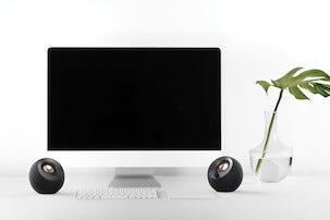 Creative Pebble V2 datorhögtalare med bas, USB-C