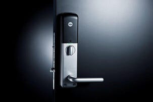 Yale Doorman Classic Home Silver Älylukko