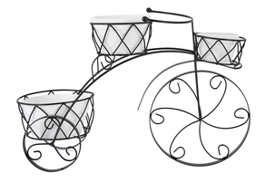 Kukkaruukut ja polkupyörä