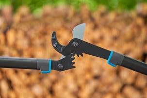 Gardena EnergyCut Pro S grensax med sidoskär, 60,2 cm