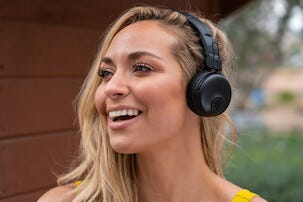 Trådlösa on ear hörlurar Studio ANC, JLab