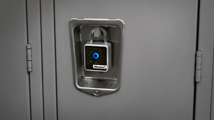 Riippulukko, jossa Bluetooth Masterlock 4400EURD 