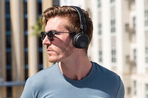 Trådlösa on ear hörlurar Studio ANC, JLab