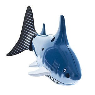 Radiostyrd haj Shark in a can