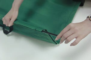 Trekantig lövsäck m handtag, hopfällbar, 84 x 130 cm